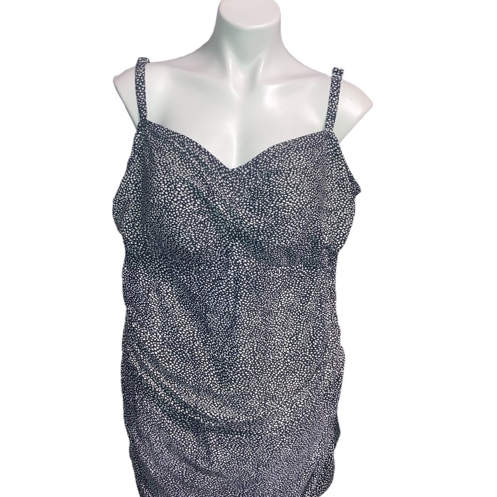 Swimsuits For All Women’s 4x Plus Size 26 Black & White Ruched Swim Dress